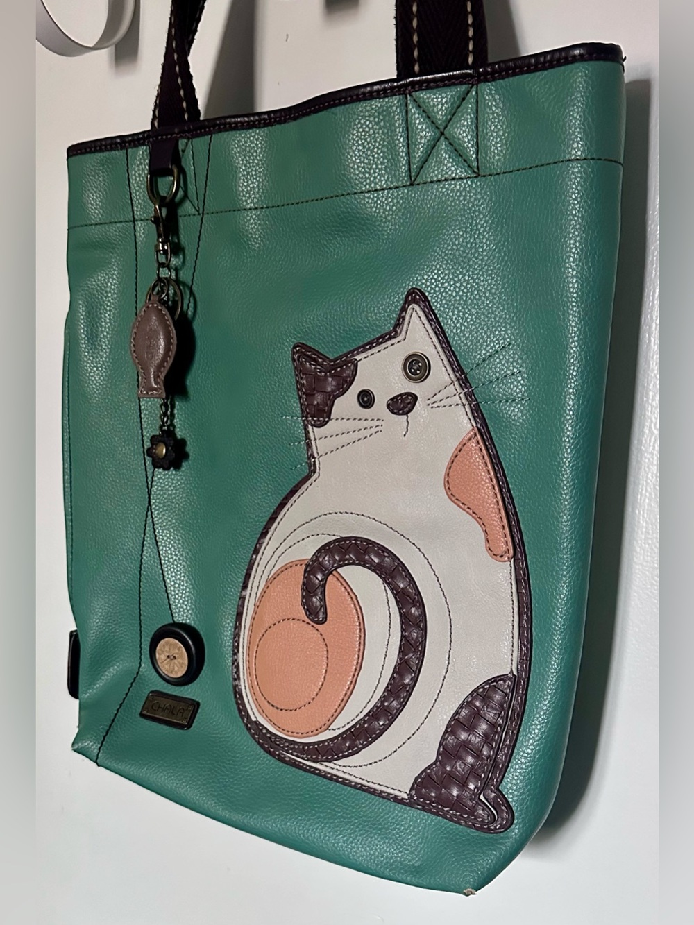 Chala Teal Cat Appliqué Tote Bag - Picture 2 of 11